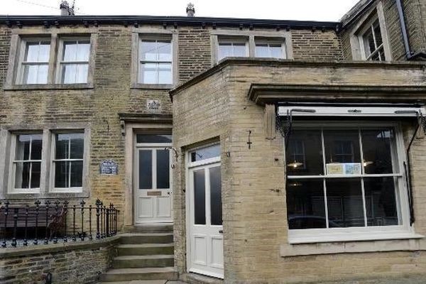 the brontes in thorton